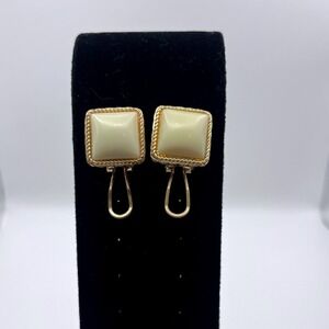 Vintage Gold Tone Square Clip On Earrings Cream Cabochon‎ Textured Edge w/Post